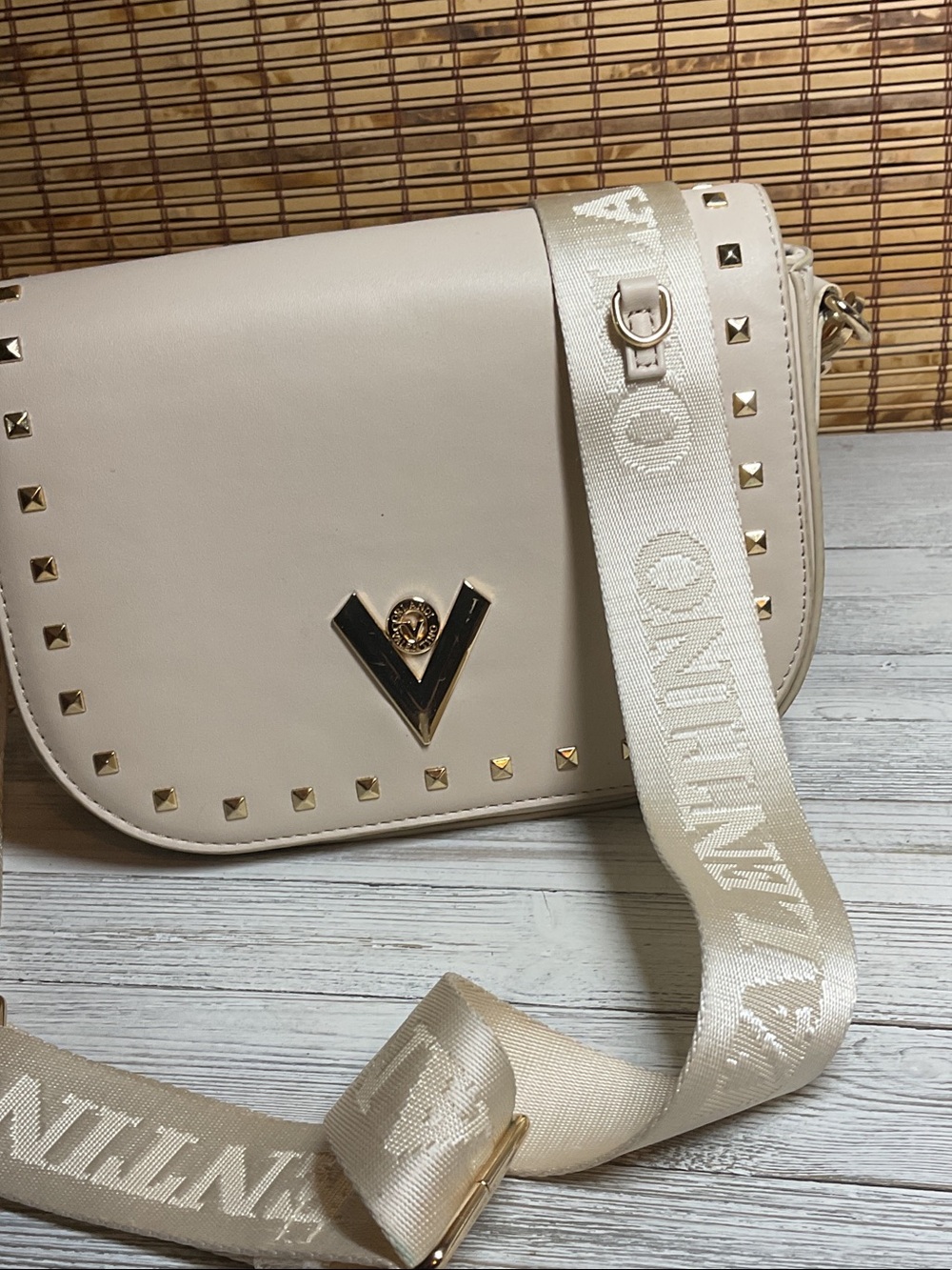 Valentino Orlandi Cream and gold crossbody shoulder bag